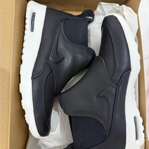 Nike women’s Air Max Thea - Black Slip-On bootie Sneakers New in box. Size 8.5